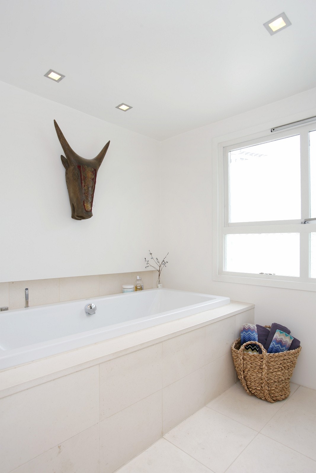 Bad med innmurt badekar Galleribilde