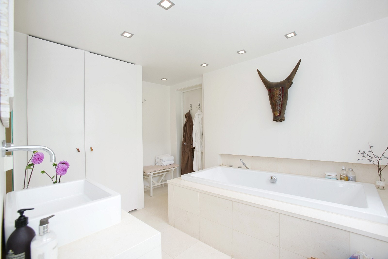 Lekkert flislagt bad Galleribilde