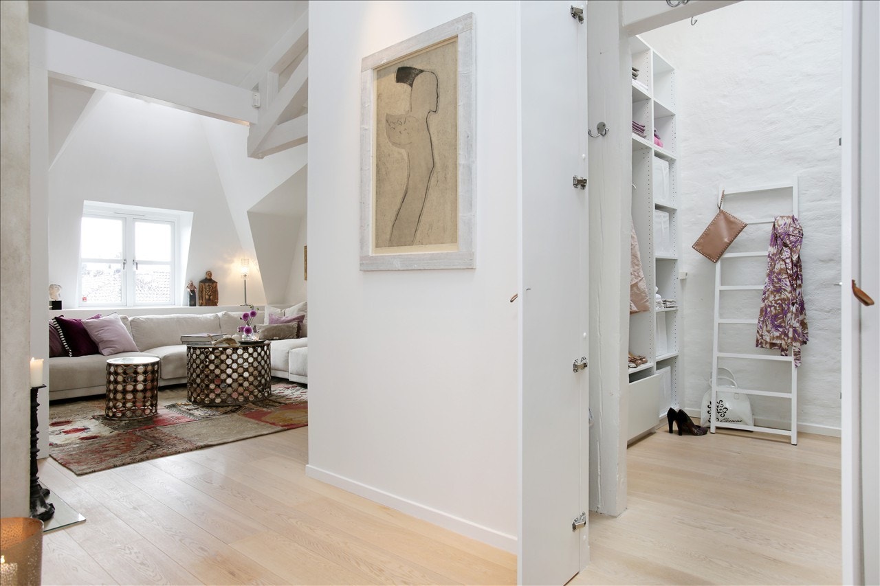 Gang mot garderobe og stue Galleribilde