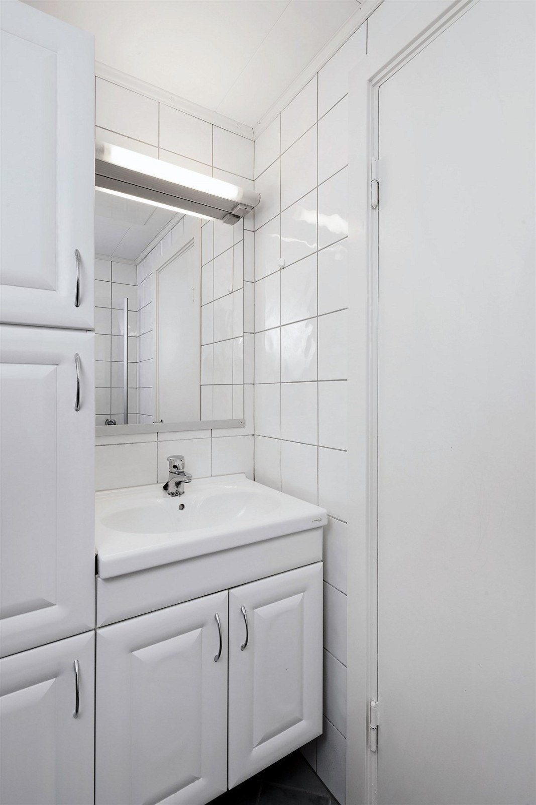 Badet har opplegg for vaskemaskin og tørketrommel. Badet er rehabilitert i regi av borettslaget i 2006. Galleribilde