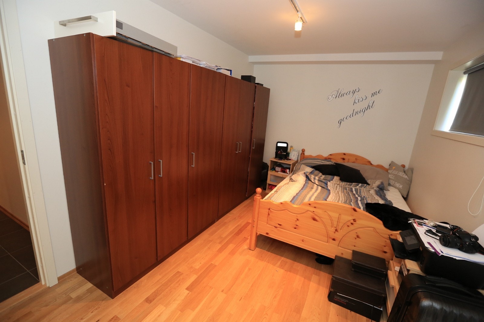 Hovedsoverom. Godt med garderobeskap. Galleribilde