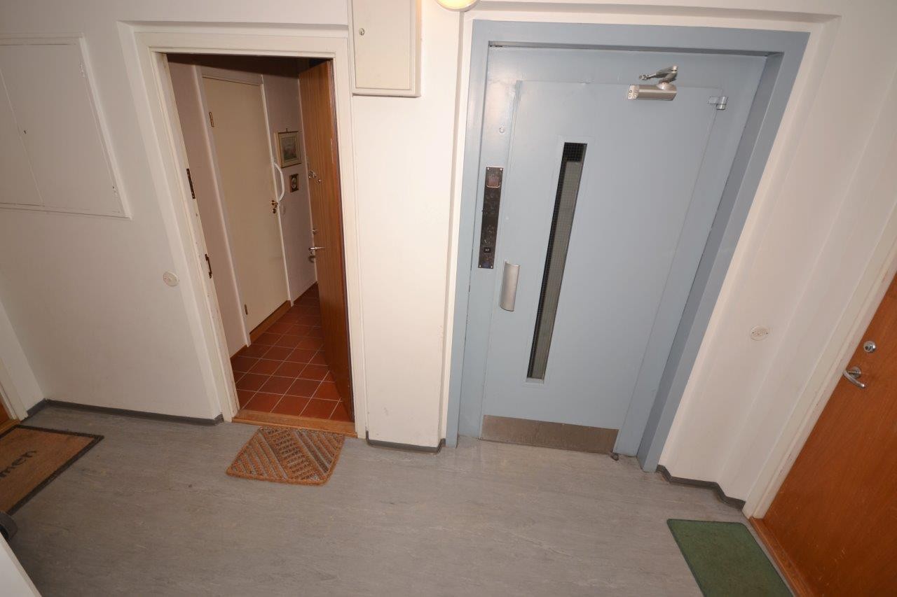 Enkel adkomst fra heisen Galleribilde