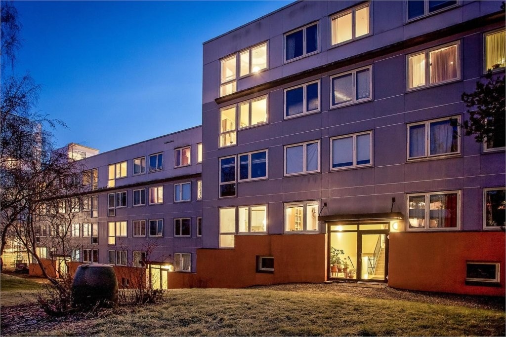 Borettslaget er veldrevet og har en rekke gode tilbud til sine andelseiere, bla. trimrom/badstue/solarium, musikkrom, fellesvaskeri, samt gjestehybler man kan leie. Galleribilde