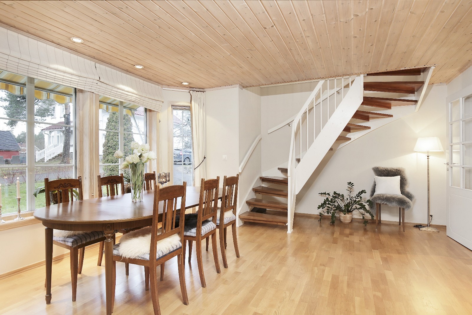 Spisestue. Galleribilde