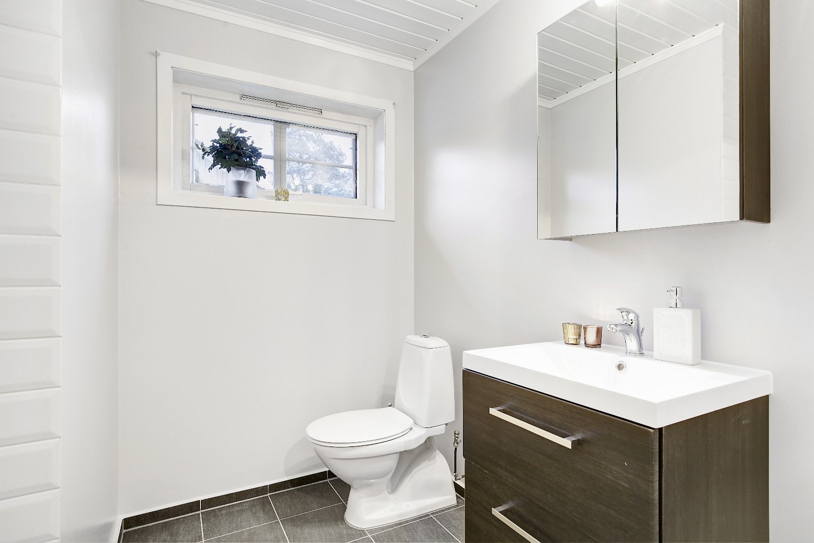 Dusjbad i 1. Etasje. Galleribilde