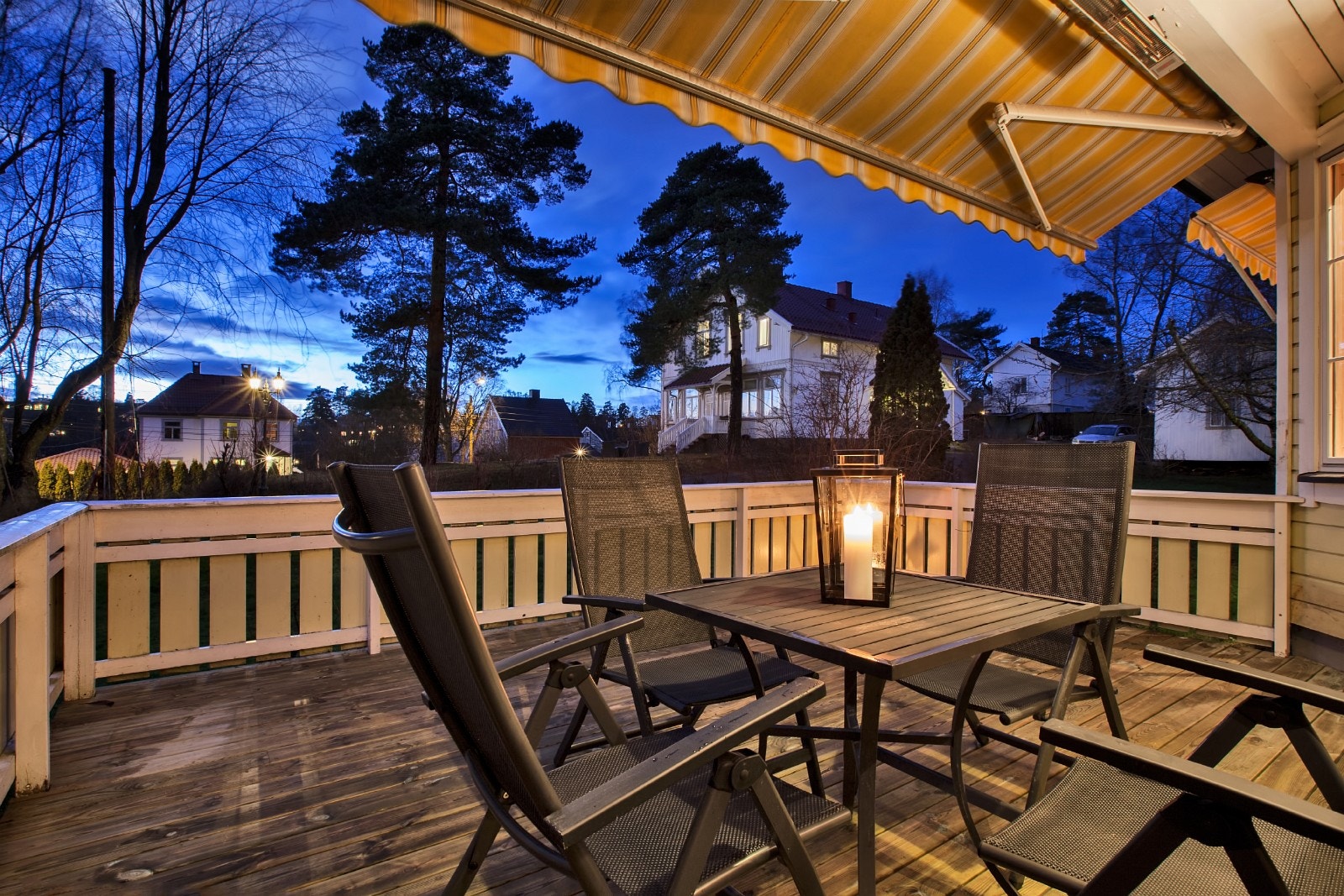 Terrasse. Galleribilde