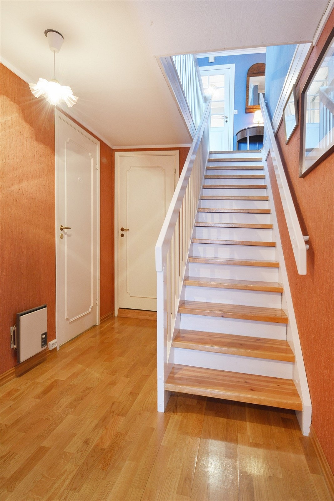 Trapperom u. Etg Galleribilde