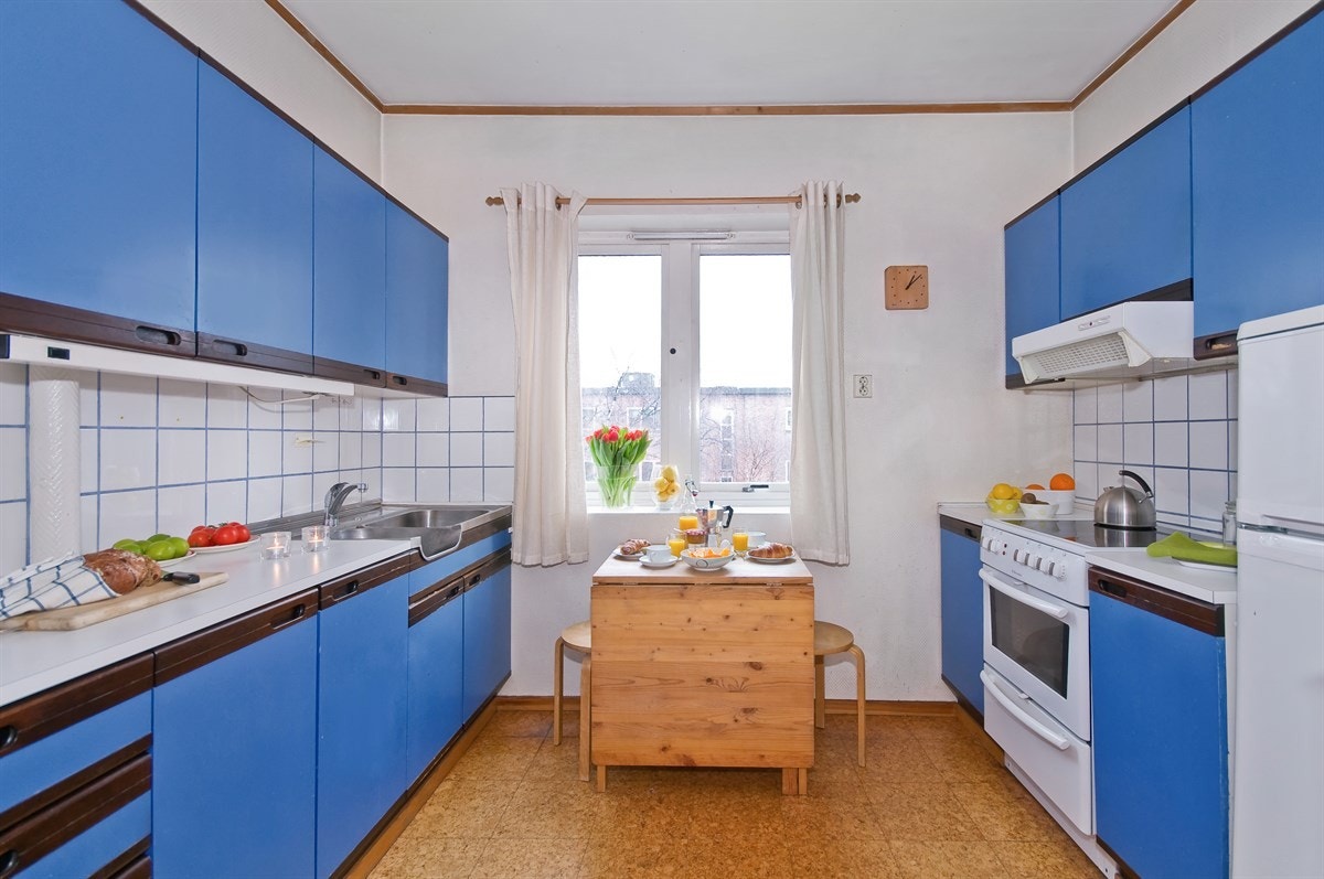 Something old, something new, something borrowed and something blue... Galleribilde