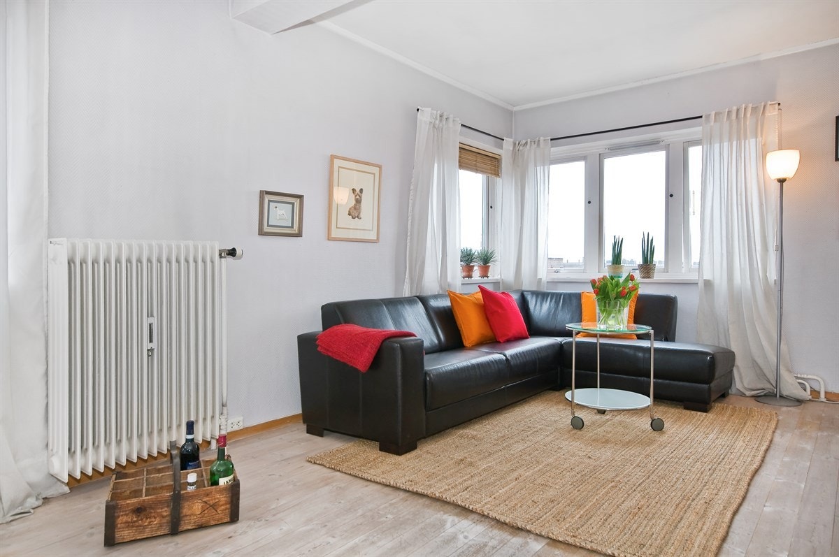 Siden dette er en hjørneleilighet får man hjørnevindu som gir en fin følelse Galleribilde