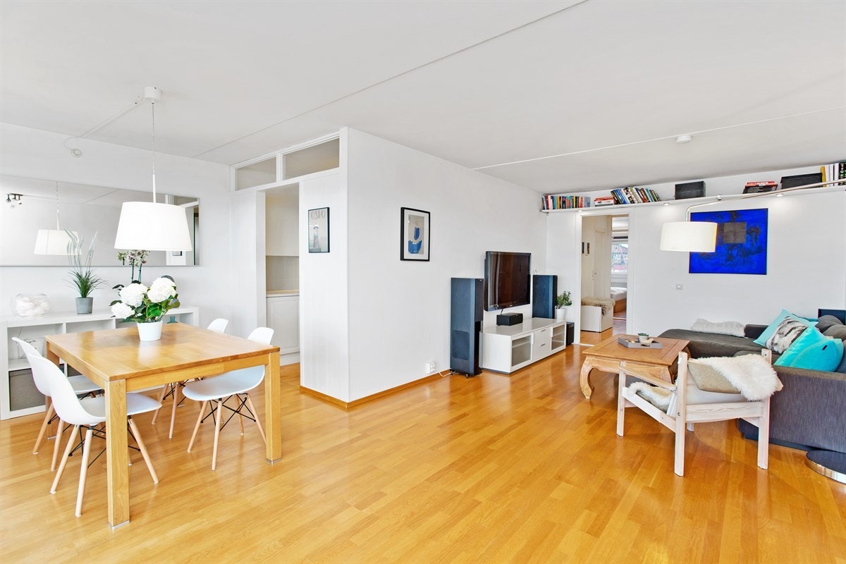 Stue med spiseplass Galleribilde