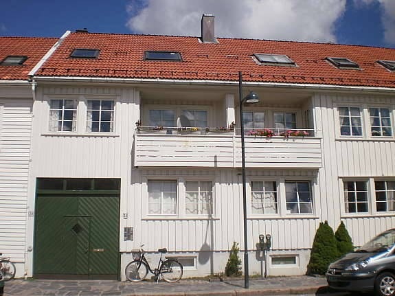 Inngangsparti. Galleribilde