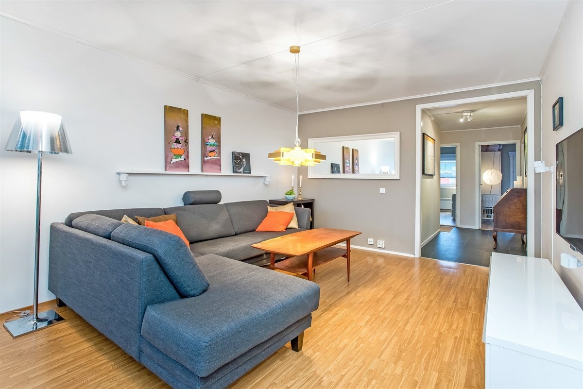 Stue mot entrè Galleribilde