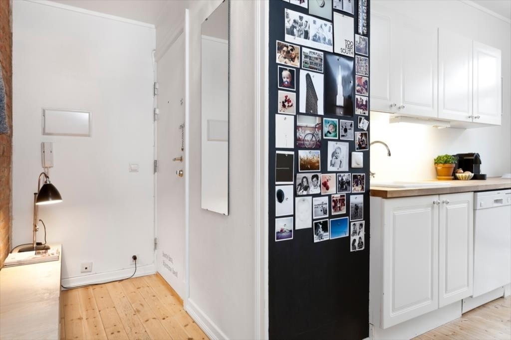 Gang med inngang til kjøkken Galleribilde