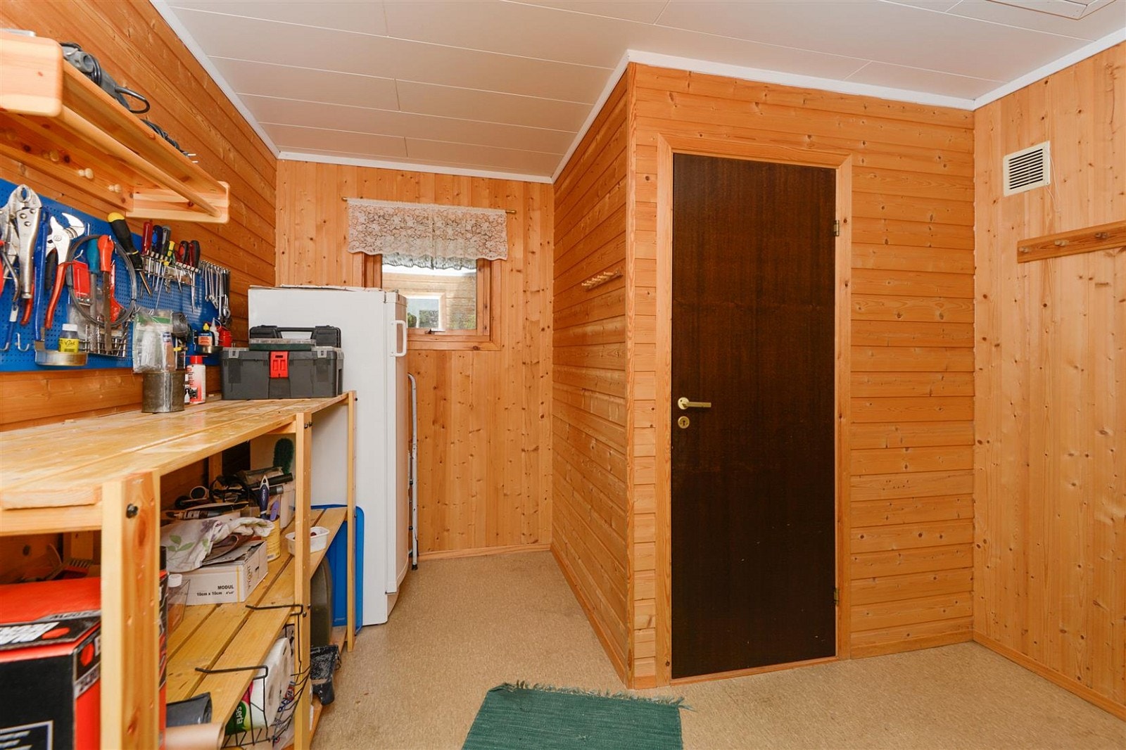 Leiligheten har godt med lagringsplass. Galleribilde