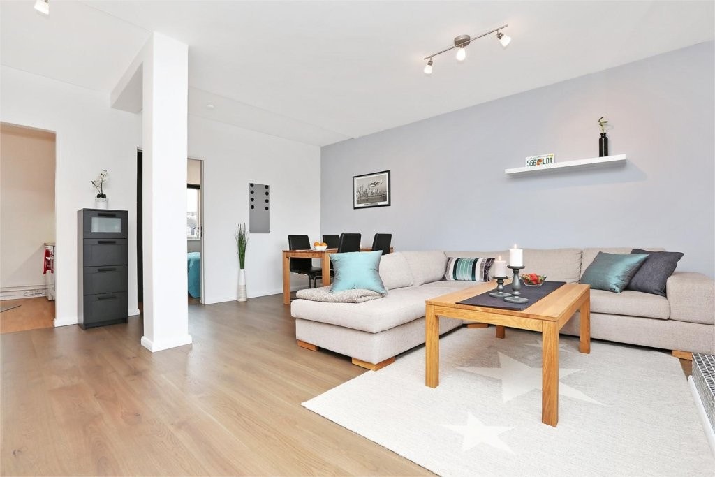 VELKOMMEN TIL SVERIGESGATE 11A Galleribilde