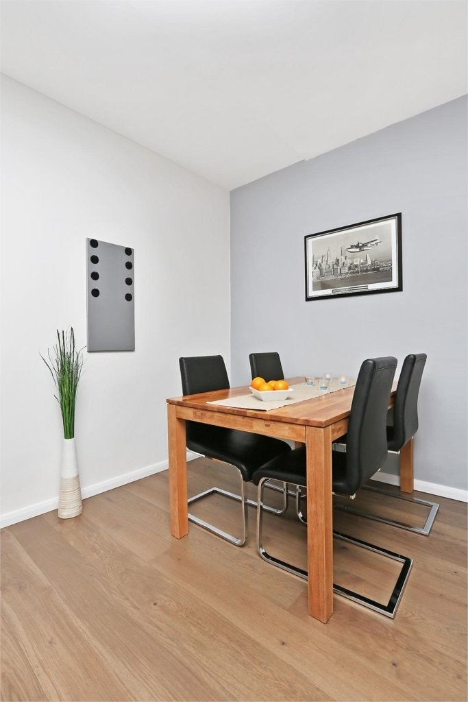 Plass til spisebord i stue Galleribilde