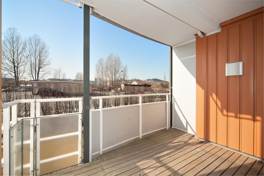 Solrik balkong Galleribilde