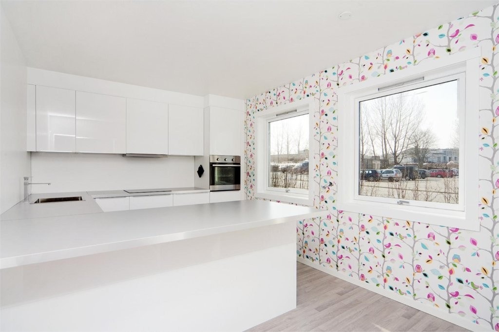 Helt nytt kjøkken med integrerte hvitevarer. Galleribilde