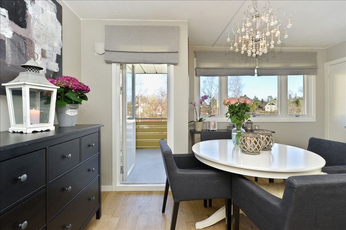 Stue med spiseplass Galleribilde