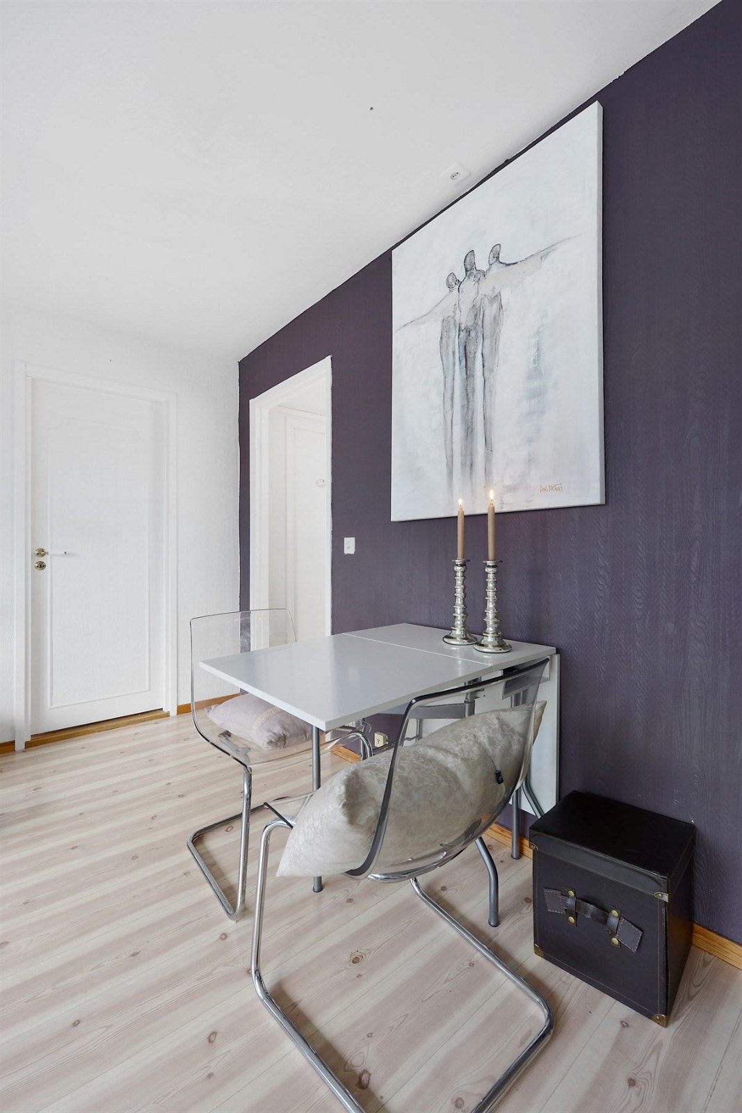 Spisebord i stuen Galleribilde