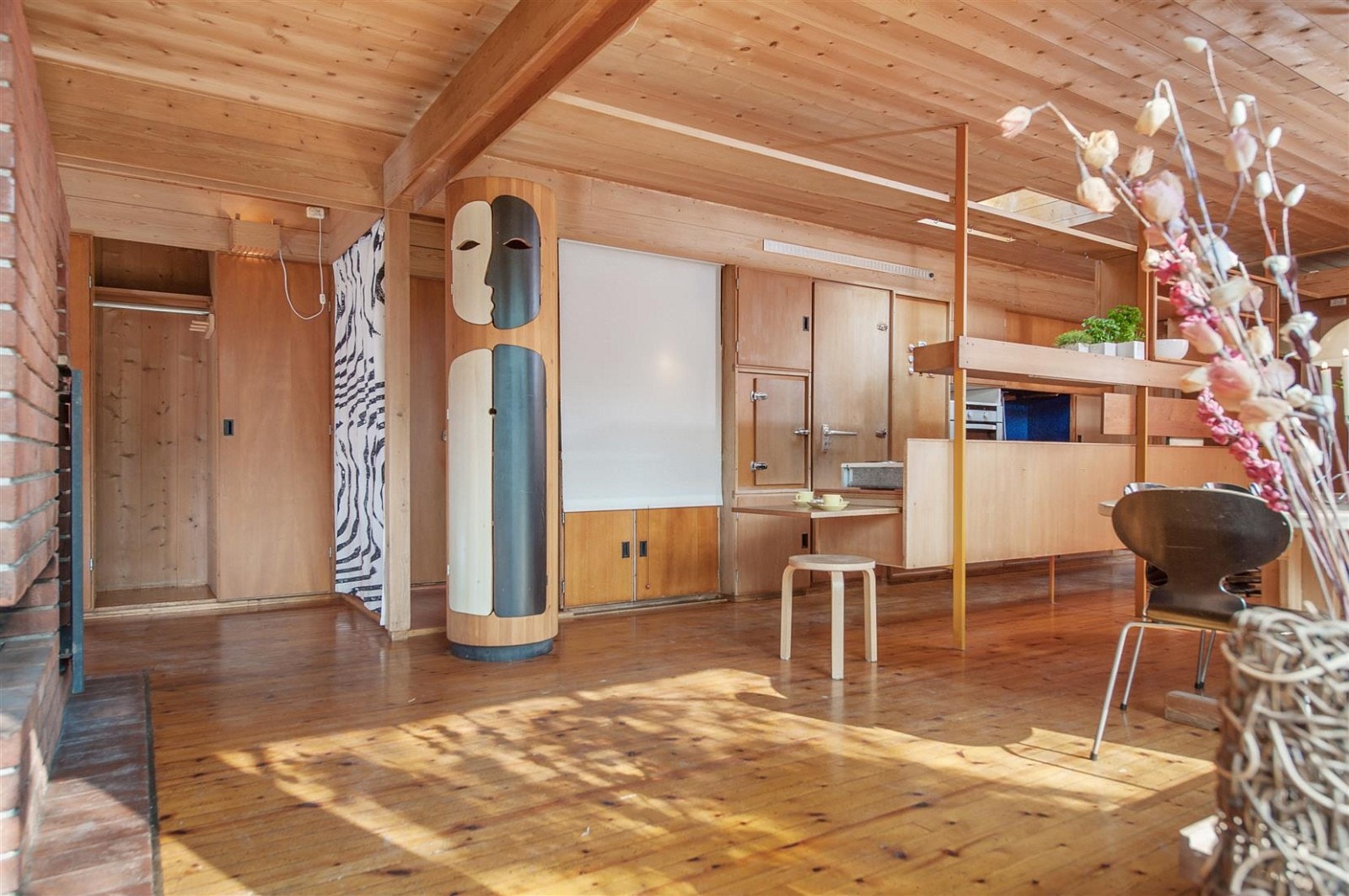 Bildet er tatt mot gang og kjøkken Galleribilde