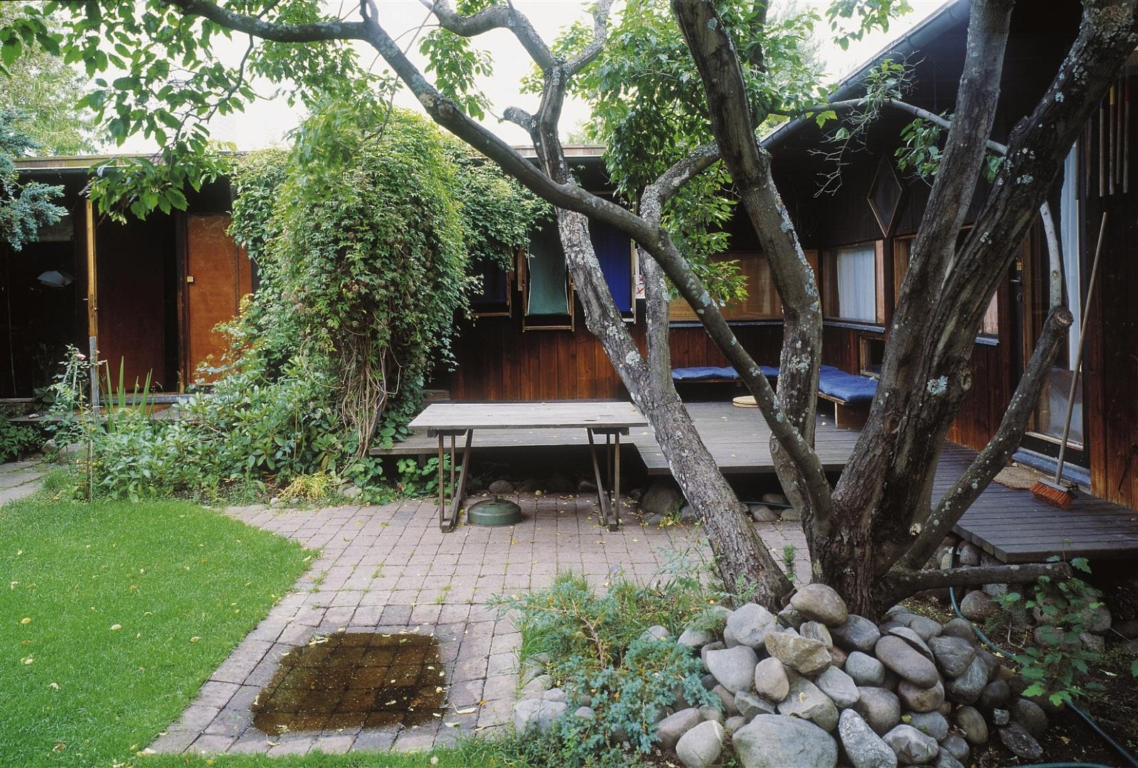 Bildet av uteområdet i atriumet. Innhentet fra Nasjonalmuseet. Galleribilde