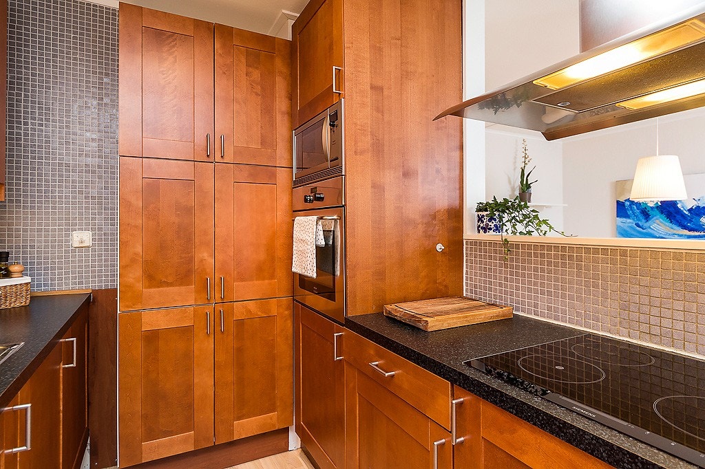 Godt med skapplass på kjøkkenet Galleribilde