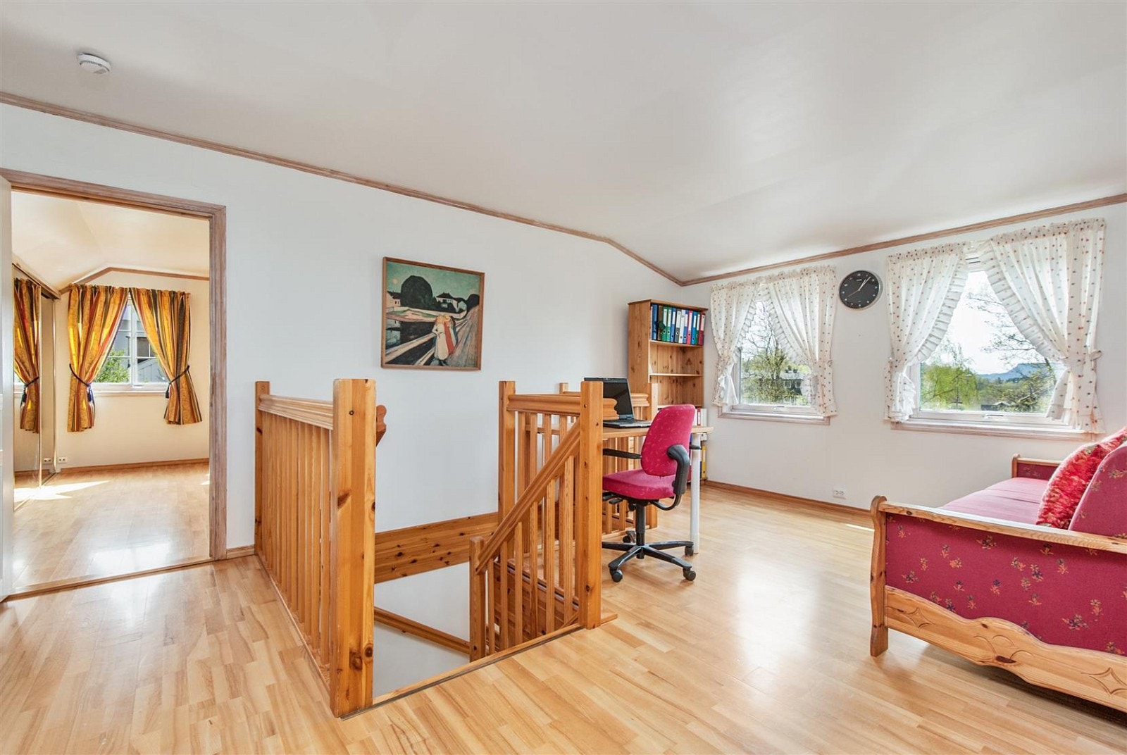 Her fra loftstuen. Galleribilde