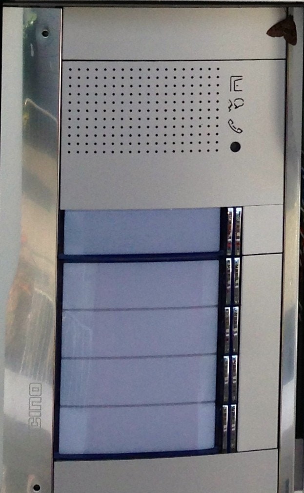 Dørtelefon og kodelåser Galleribilde