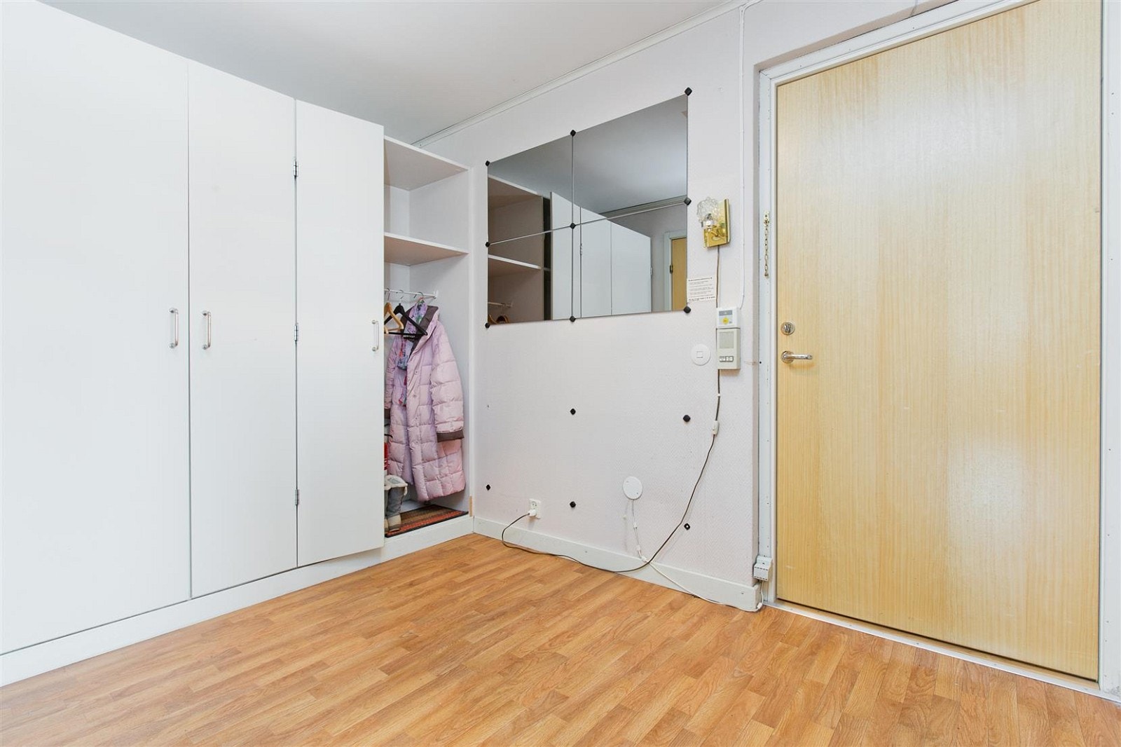 Stor entre - godt med skap Galleribilde