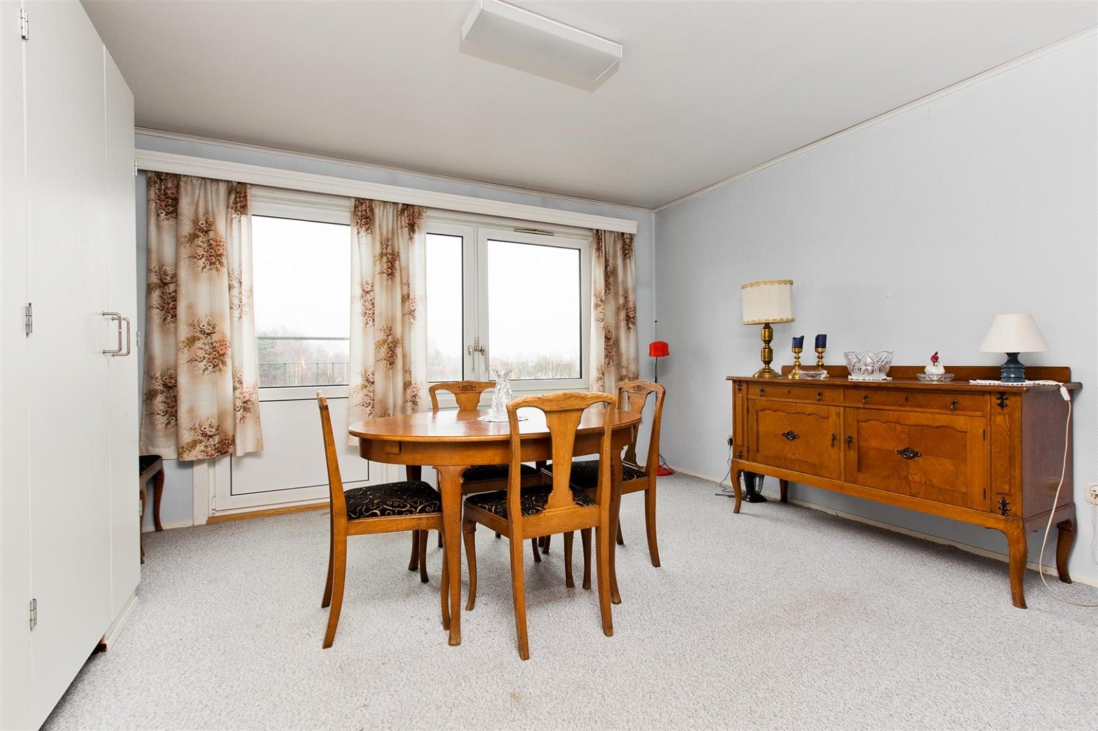 Spisestue/Soverom Galleribilde