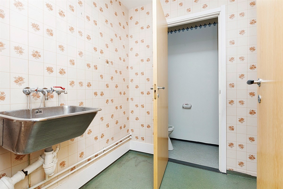 Vaskerom Galleribilde