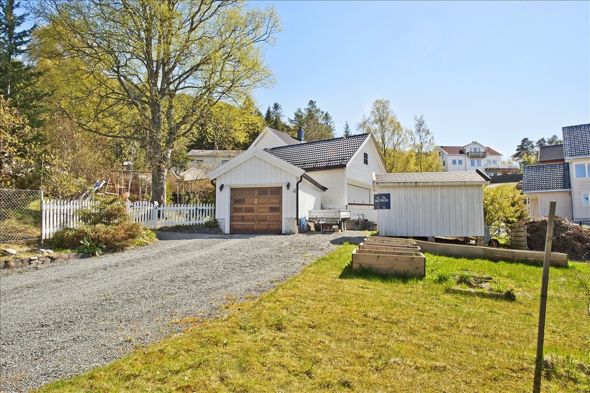 Garasje og sykkelbod Galleribilde