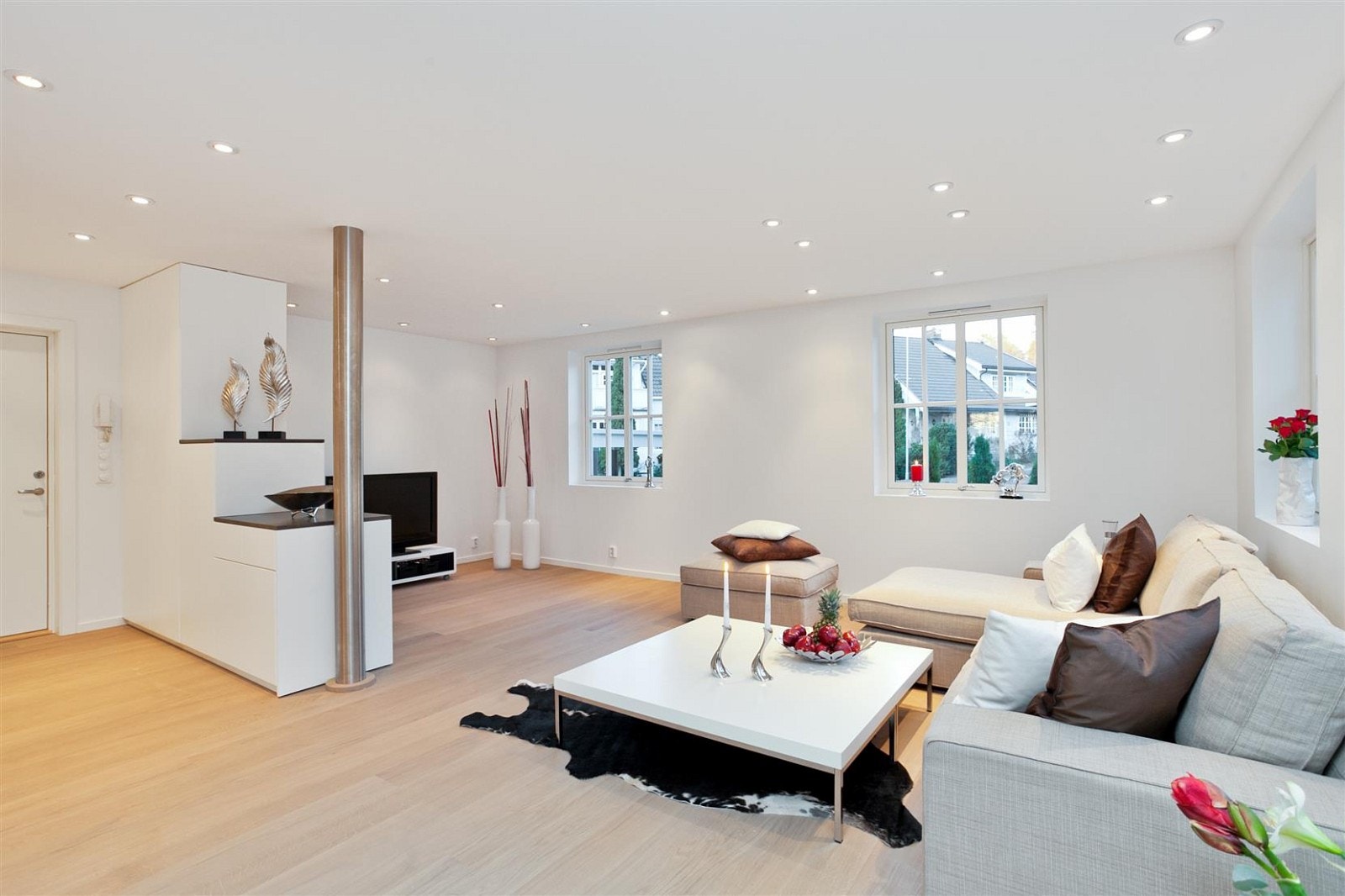 Tv-stue som med enkle grep også kan gjøres om til ett 3. soverom slik at man får alt på en flate (forberedt for livsløpsstandard). Galleribilde