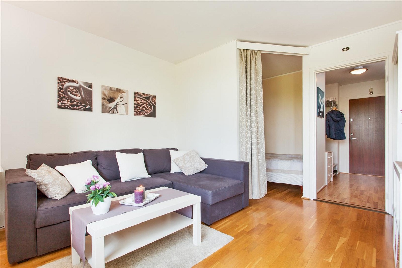 Inngang til koselig sovealkove Galleribilde