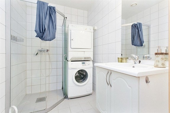 Bad med hvitevarer. Galleribilde