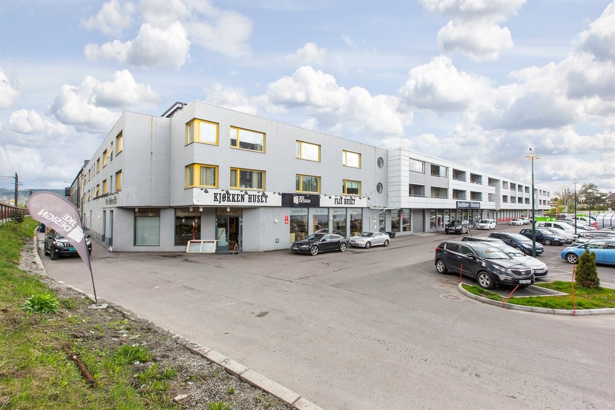 Åråssvingen 10 presentert av Thomas Larsen fra PRIVATmegleren Home. Galleribilde