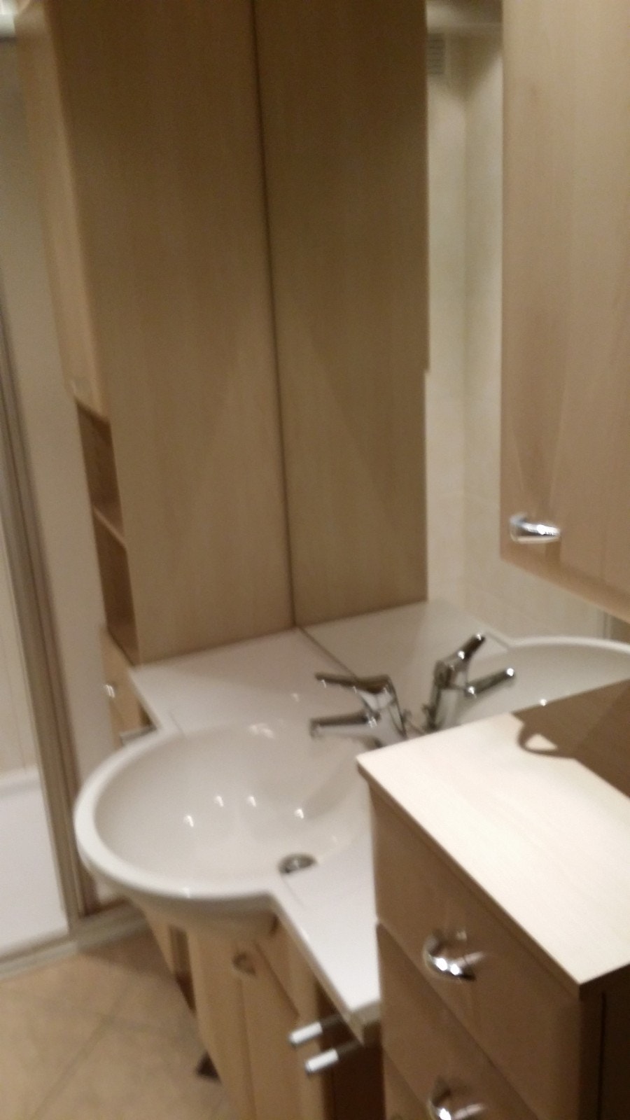 Separat baderom med varmekabel med termostat Galleribilde