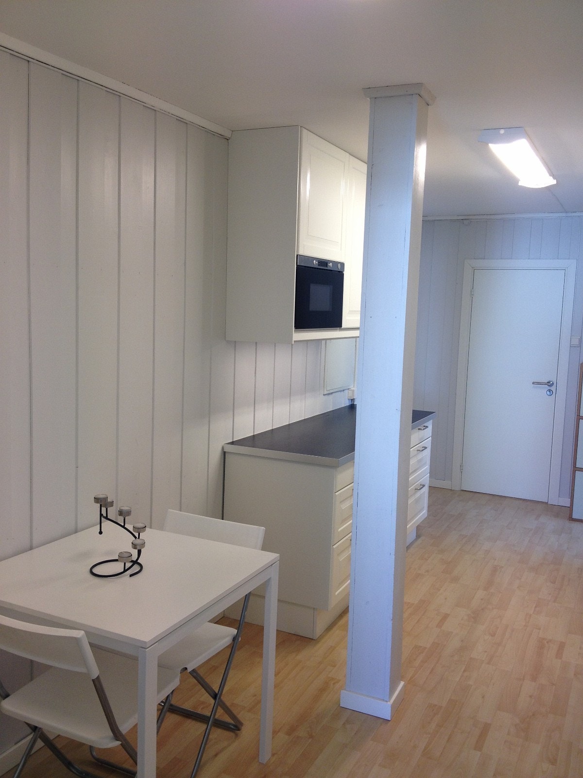 Felleskjøkken fra oktober 2010 og oppgradert 2013. Fellesareal deles med 2 andre rom. Galleribilde