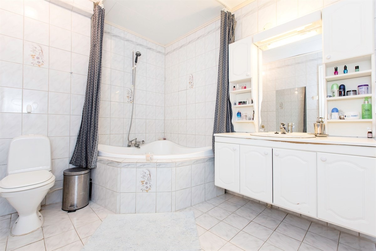 Stort bad. Galleribilde