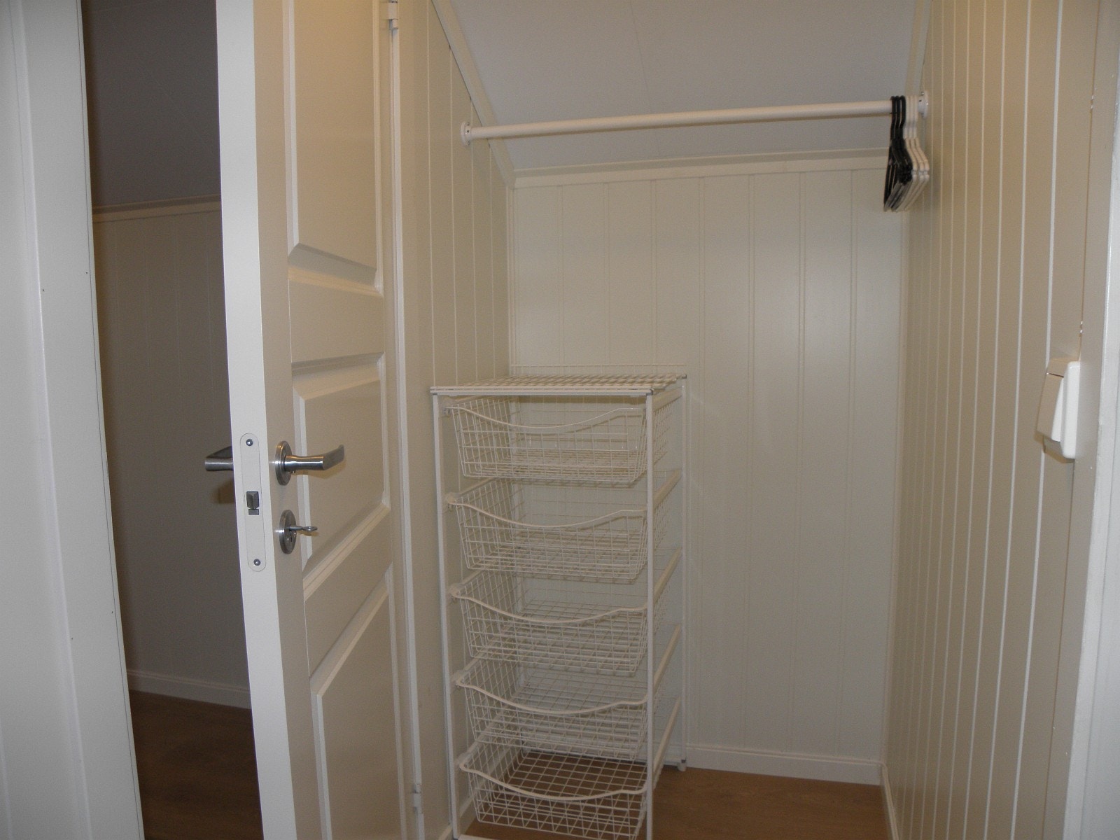 Hybel 1, LEDIG (disponerer rom før inngang til hybel) Galleribilde