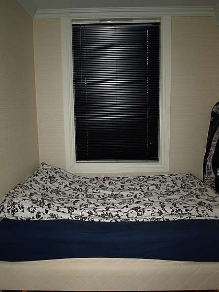 Lyst og koselig soverom. Galleribilde