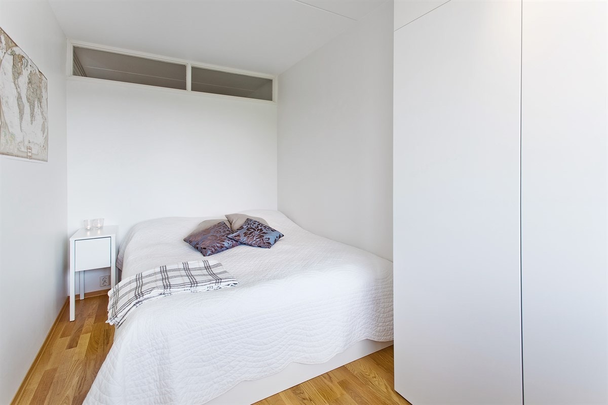 Soverommet har plass til dobbeltseng Galleribilde