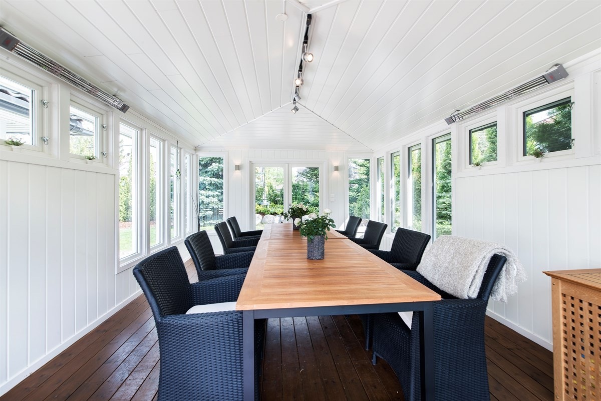 Koselig lysthus med varmeovner Galleribilde