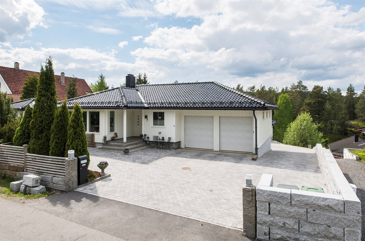 Fasaden fra Vestaveien Galleribilde