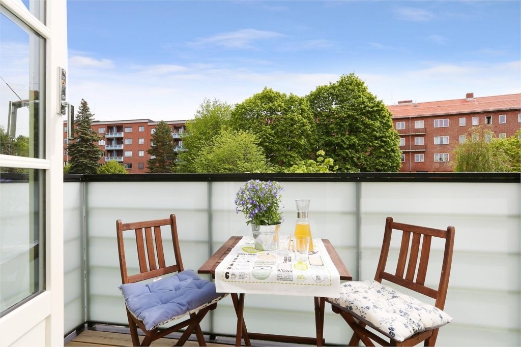 VELKOMMEN TIL EN SJARMERENDE OG ROMSLIG 2-ROMS I KJØLBERGGATA 1 G. Galleribilde