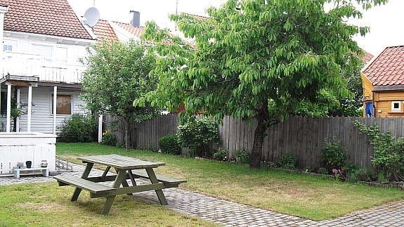 Bakgård Galleribilde