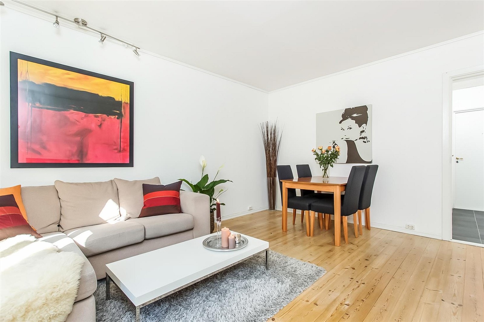 Nydelig stue med god sitteplass Galleribilde