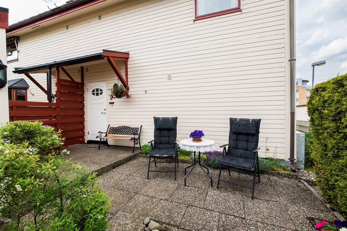 Uteplass ingangsparti Galleribilde