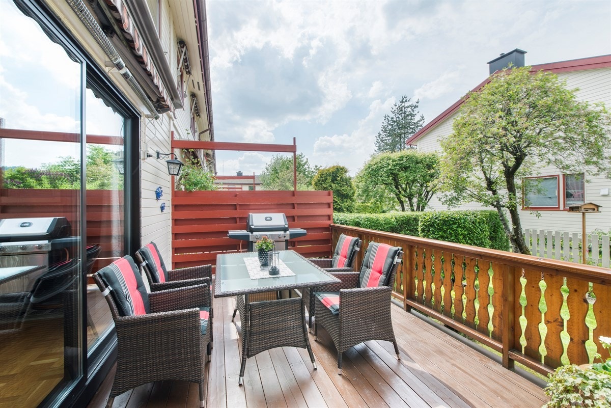 Terrasse med gode solforhold Galleribilde